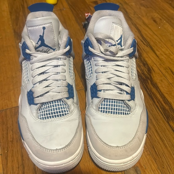 Jordan 4 retro "Military Blue" 2024
mens size 8 - Picture 1 of 6